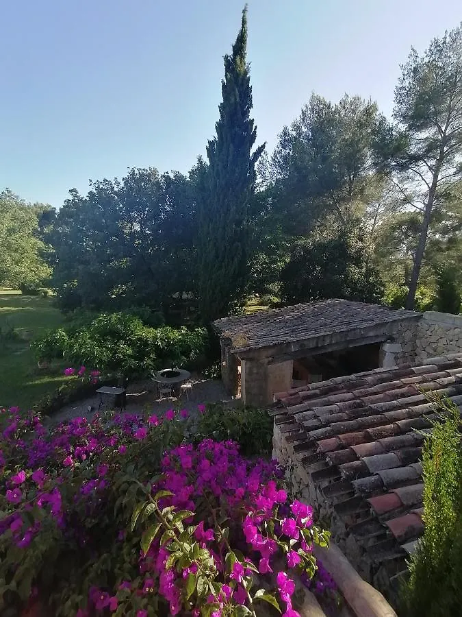 Bed & Breakfast Le Mas Des Escans Le Beausset